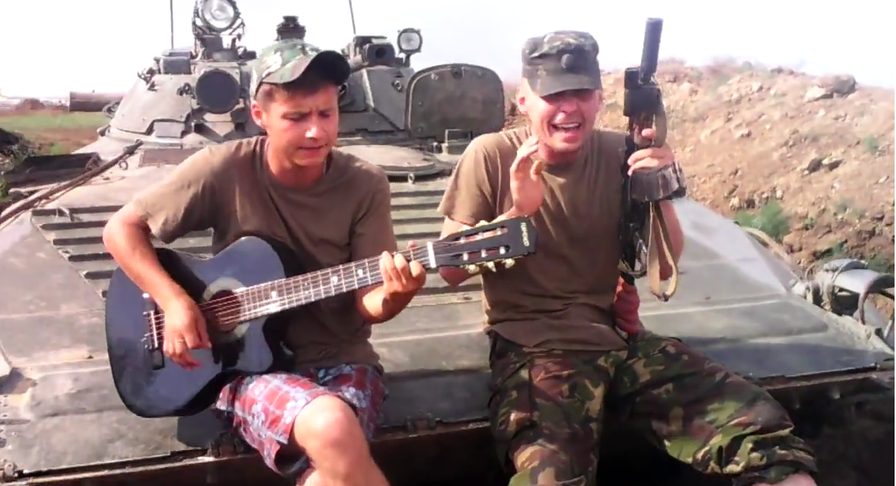 Військові виконують кавер на пісню гурту “5’nizza”