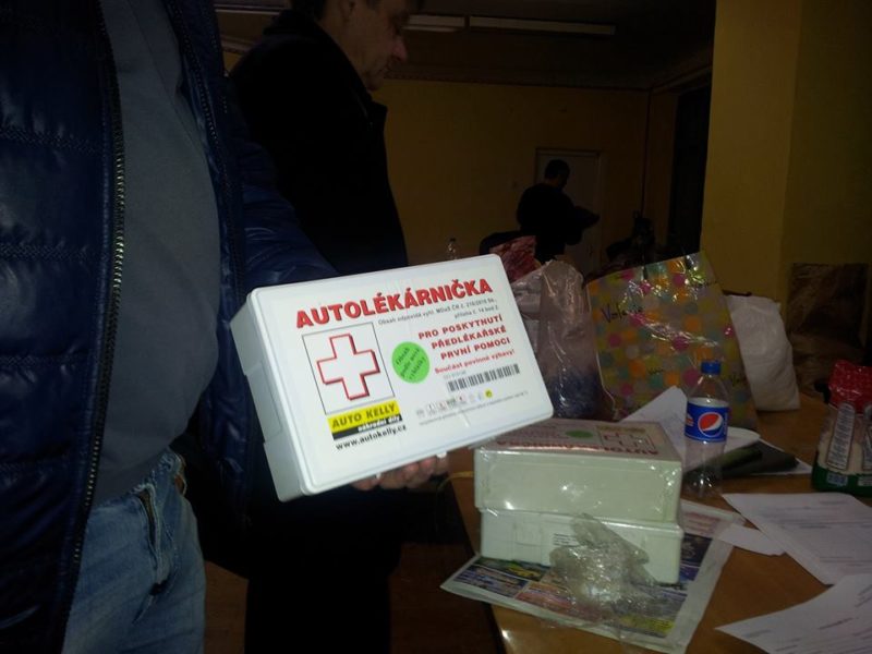 Громадська організація із Чехії передала учасникам АТО аптечки