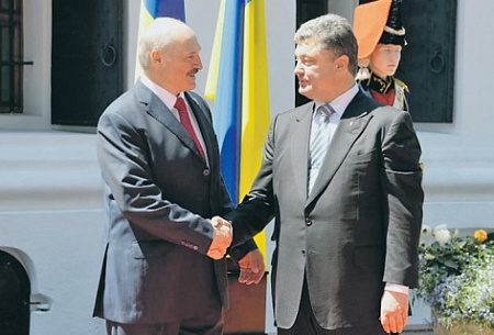 П.Порошенко подякував О.Лукашенкові за підтримку територіальної цілісності України