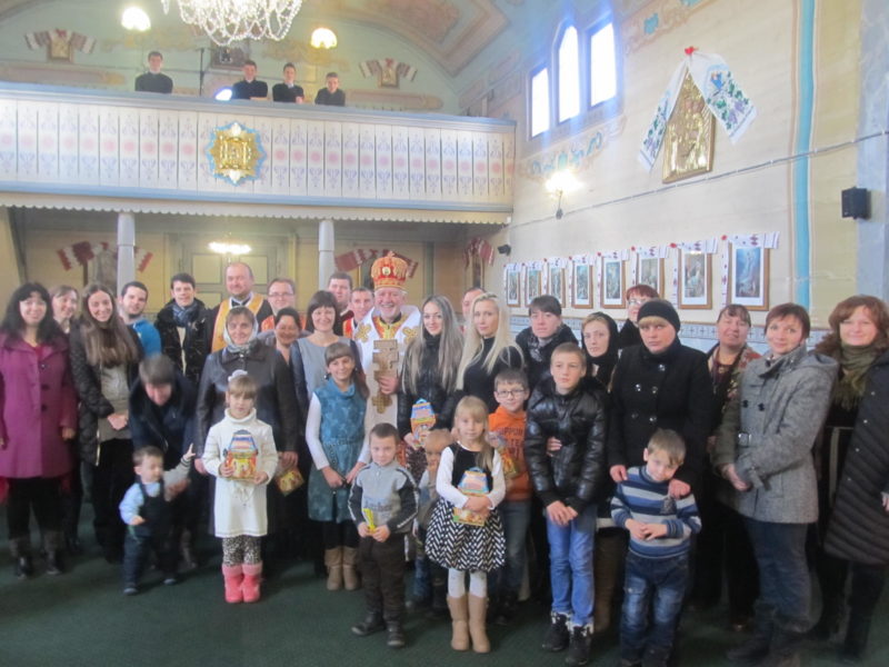 Івано-франківський архієпископ зустрівся з родинами загиблих учасників АТО