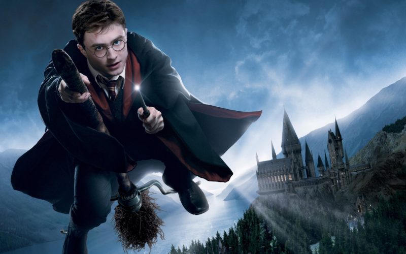 Джоан Роулінг опублікує 12 нових історій про Гаррі Поттера до Різдва
