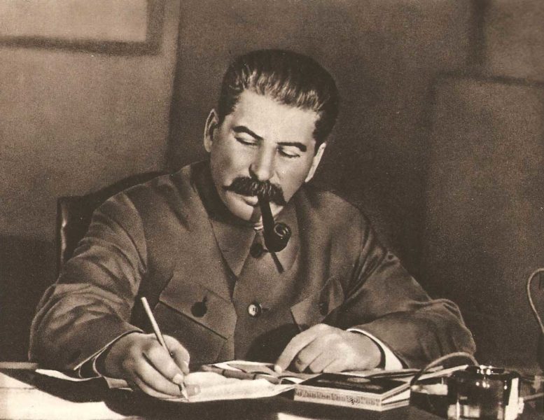 У США видали скандальну біографію Сталіна