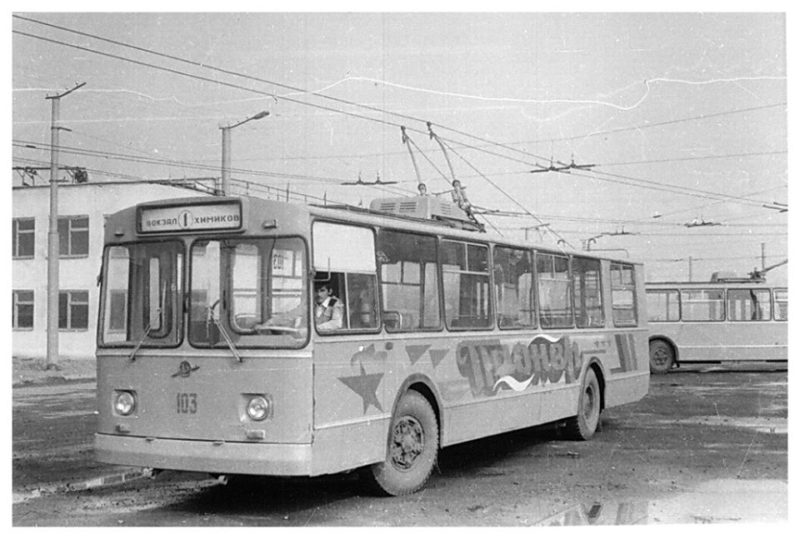 31 рік тому Франківськом проїхався перший тролейбус (ФОТО)