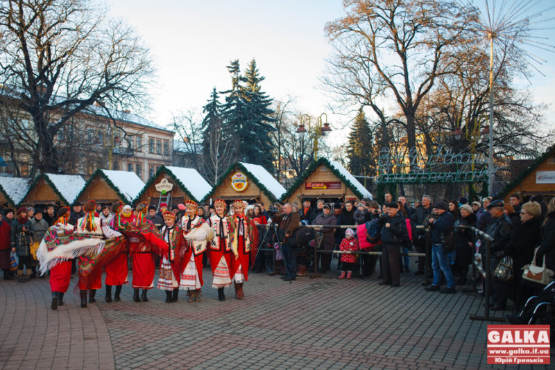 Франківців запрошують на відкриття Новорічно-Різдвяного ярмарку