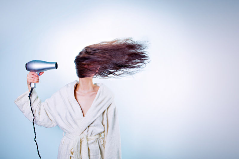 Поради експертів: випадіння волосся – проблема, яку можна вирішити