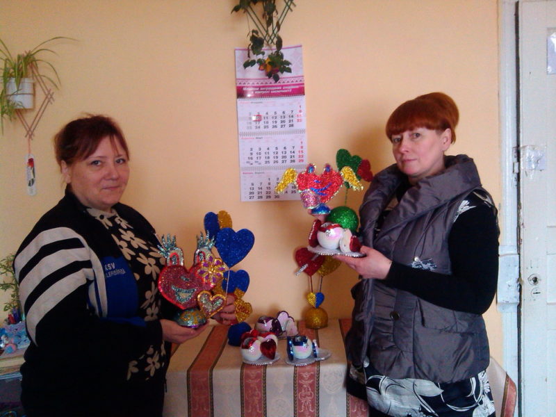 На Прикарпатті ув’язнені жінки виготовляли “валентинки” (ФОТО)
