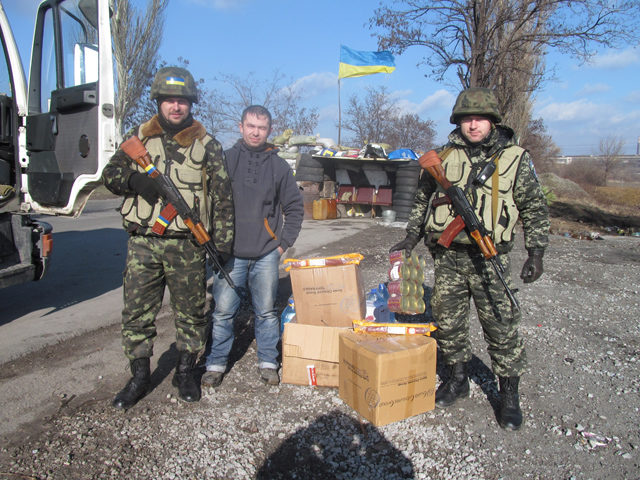 Громада Галича передала допомогу військовим, які несуть службу в Волновасі та під Маріуполем