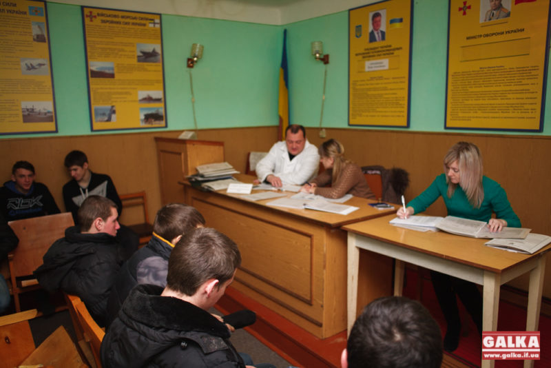 У Богородчанському та Надвірнянському районах на медкомісію прийшли 40 осіб з двохсот оповіщених (ФОТО)