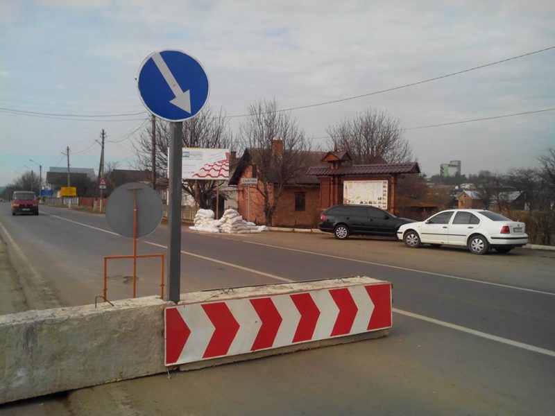 На дорогах області міліція встановила 13 блок-постів (ФОТО)
