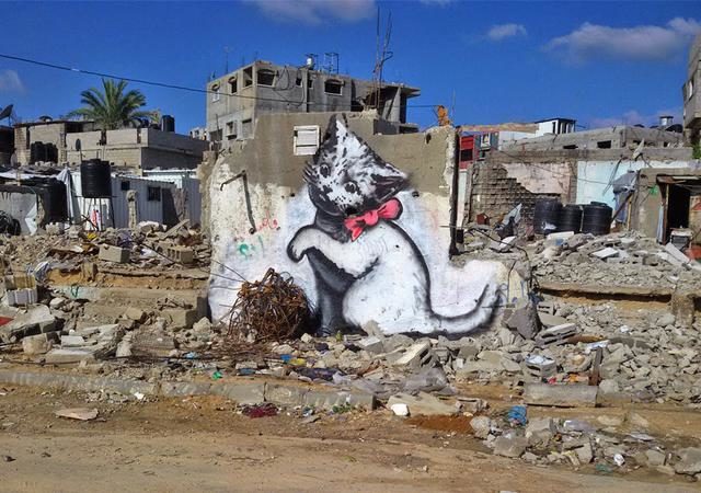 Стріт-арт зі змістом від Бенксі: нові роботи в секторі Газа