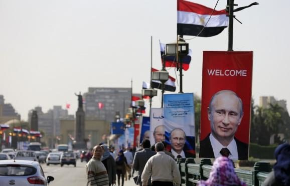 Єгипетський оркестр вітав Путіна гімном Росії та не потрапляв у ноти