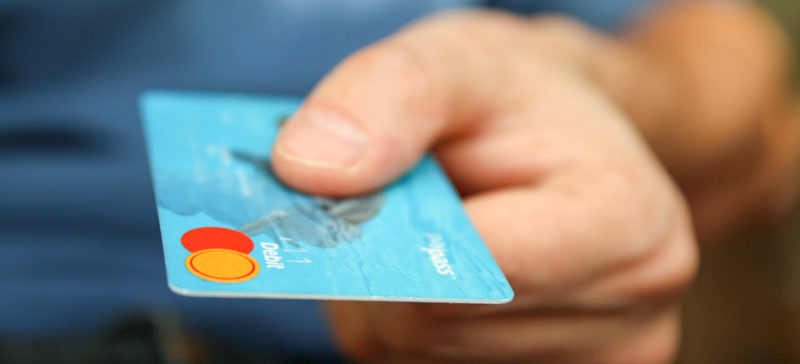На 92 тисячі гривень оштрафували прикарпатських підприємців, які не розраховували покупців карткою (ВІДЕО)