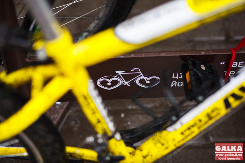 “Вело-Франківськ” дізнається, скільки мешканців міста користуються велосипедом