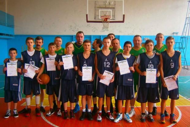 Баскетболісти Калуша перемогли івано-франківську команду на обласній олімпіаді