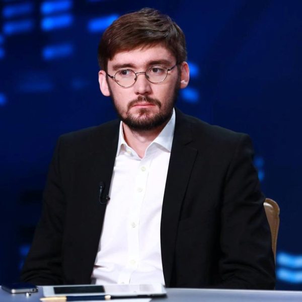 Реванш регіоналів у Харкові і Дніпропетровську політолог пояснює “зливом” влади