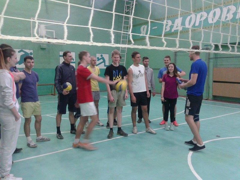 В Івано-Франківську скоро оголосять дату проведення змагань на першість Пасічної з волейболу – депутат