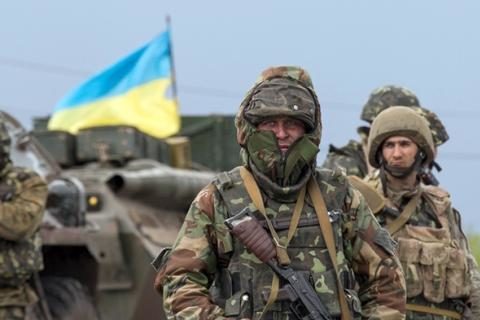 Штаб: На Донбасі загинув один військовий, ситуація загострилася