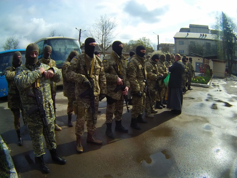 Черговий загін прикарпатських офіцерів СБУ поїхав в зону АТО (ФОТО+ВІДЕО)
