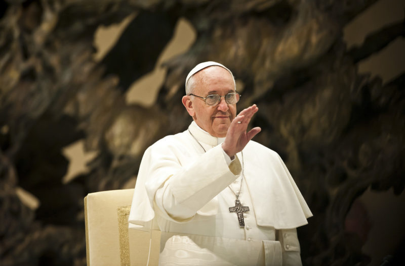 Папа Римський підтримав одностатеві цивільні шлюби