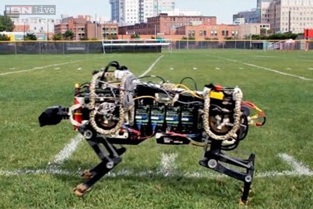 Вчені створили першого чотирилапого робота, здатного самостійно бігати і одночасно стрибати (ВІДЕО)