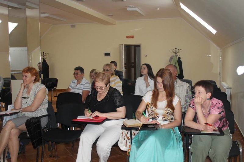 Лікарі та волонтери зі всієї України в Івано-Франківську навчаються надавати паліативну допомогу