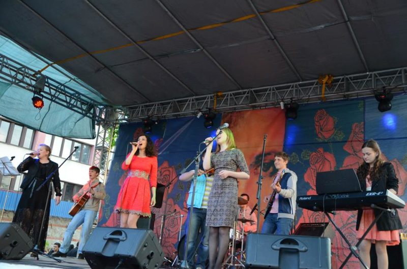 Музичні колективи виступили у Франківську на фестивалі “Вгору серця” (ВІДЕО,ФОТО)