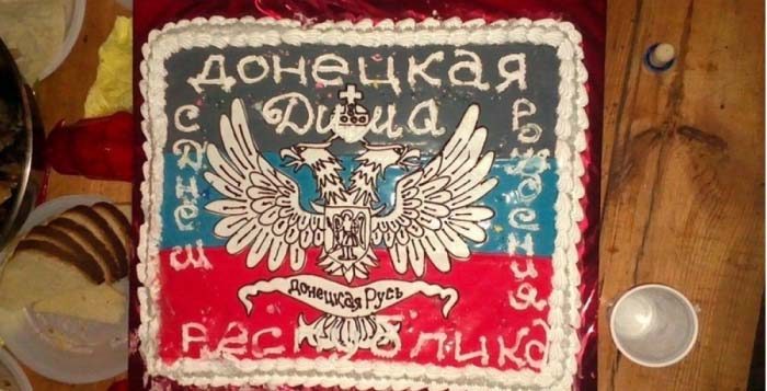 На скандальній гулянці представників УПЦ МП в Одесі були 12 повій та торт у формі прапора “ДНР” (ВІДЕО)