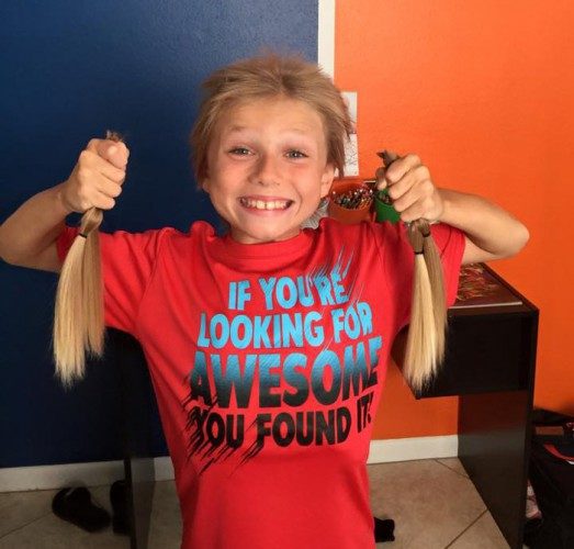 8-річний хлопчик 2 роки відрощував волосся, щоб допомогти онкохворим дітям (ФОТОФАКТ)