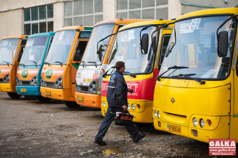У Калуші назріває бунт проти раптово піднятих тарифів на проїзд в автобусах (ВІДЕО)