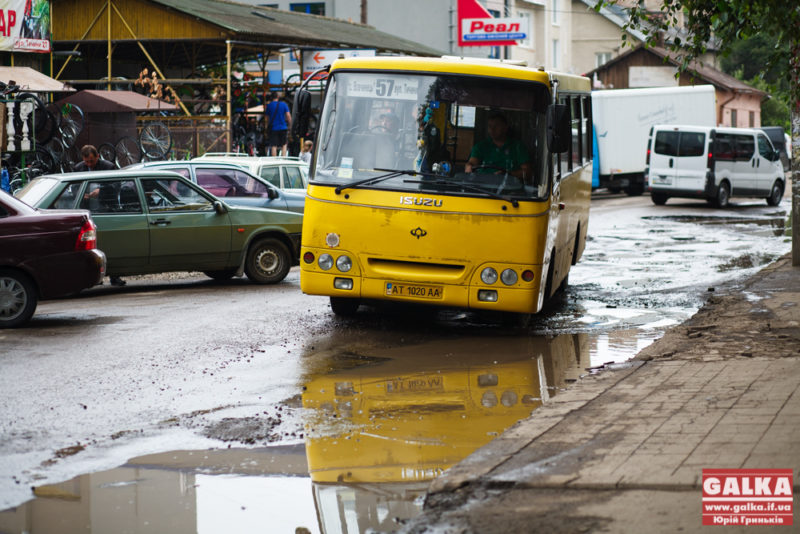 В Івано-Франківську нетверезий водій викрав маршрутку і весь день возив людей