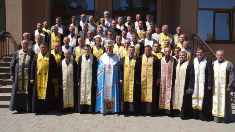 Вісімдесят священиків у Франківську пройшли курс підвищення кваліфікації