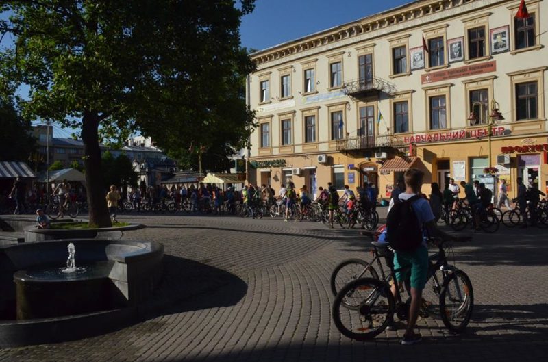 В День еколога вулицями Франківська влаштували велозаїзд