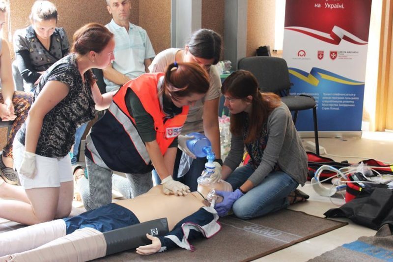 Івано-франківські волонтери пройшли навчання на рятувальників (ФОТО)