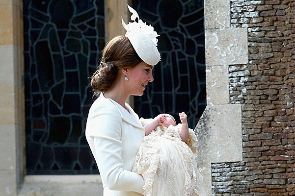 У Великобританії хрестили принцесу Шарлотту Кембриджську (ФОТО)