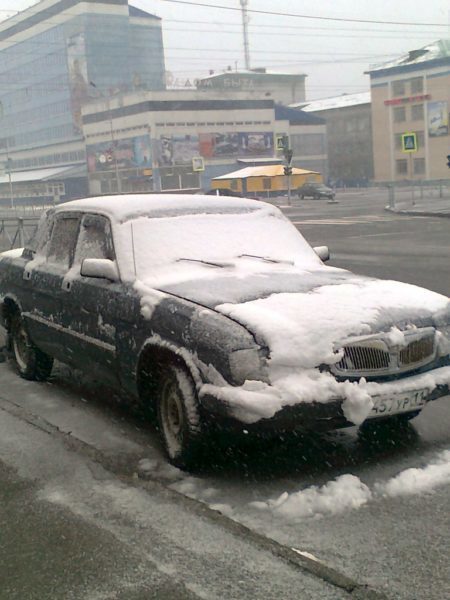 Російську Воркуту засипало аномальним липневим снігом (ФОТО, ВІДЕО)