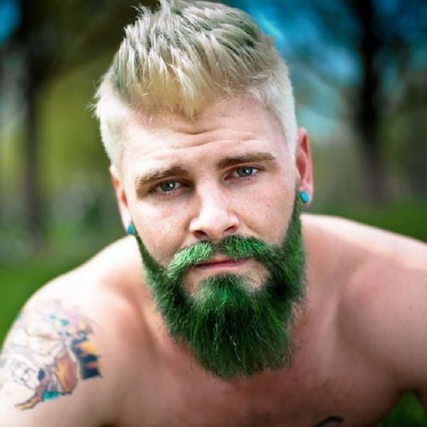 Новий тренд: Чоловіки з кольоровими бородами і волоссям (ФОТО)