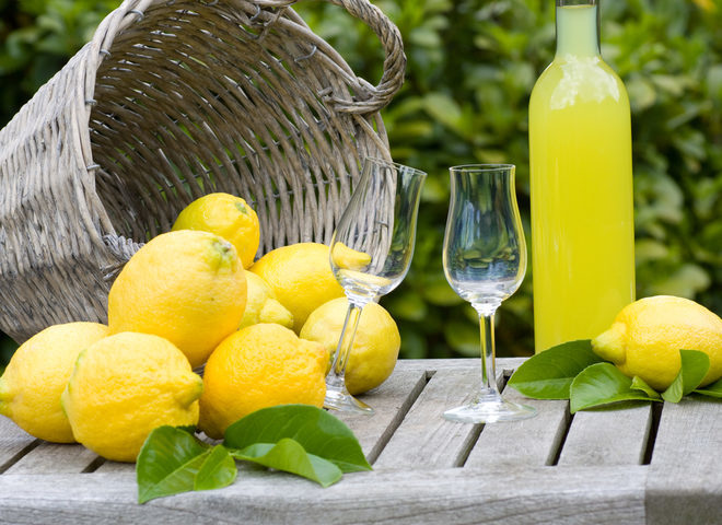 “Галка” рекомендує: домашній рецепт італійського лікера лимончелло