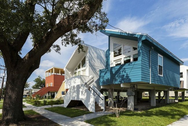 Бред Пітт побудував яскраві будинки постраждалим від урагану (ФОТО)
