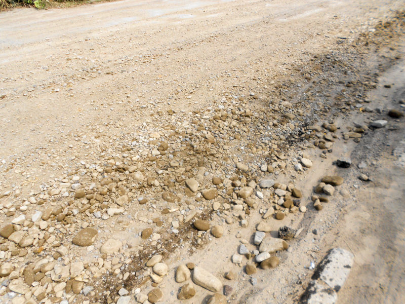 Жителі села Вовчинець вимагають заасфальтувати дорогу (ВІДЕО)