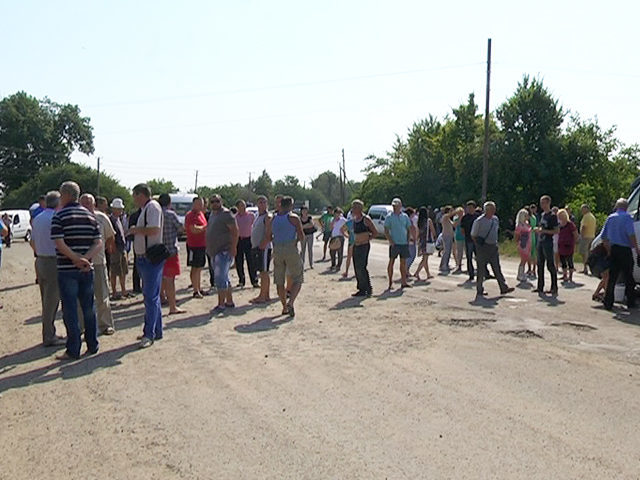 5 годин мешканці Коломийщини протестували проти поганої дороги