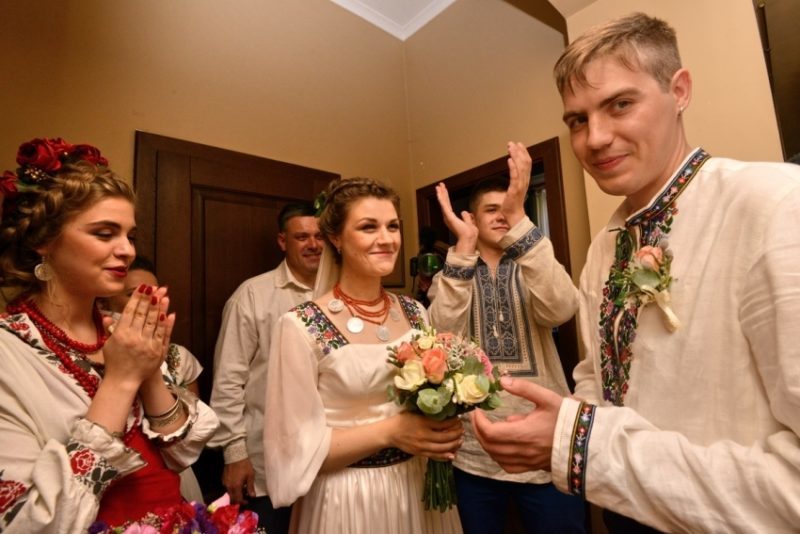 Олег Тягнибок видав заміж старшу доньку (ФОТО)