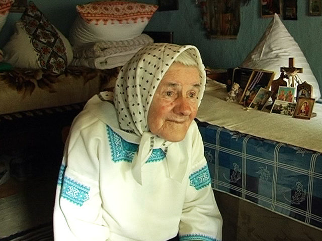 Старенька мешканка Коломийщини згадує, як Ольга Кобилянська відвідувала її село (ВІДЕО)