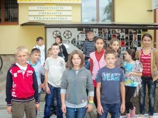На Прикарпатті вихованці школи-інтернату відвідали музей та кінотеатр