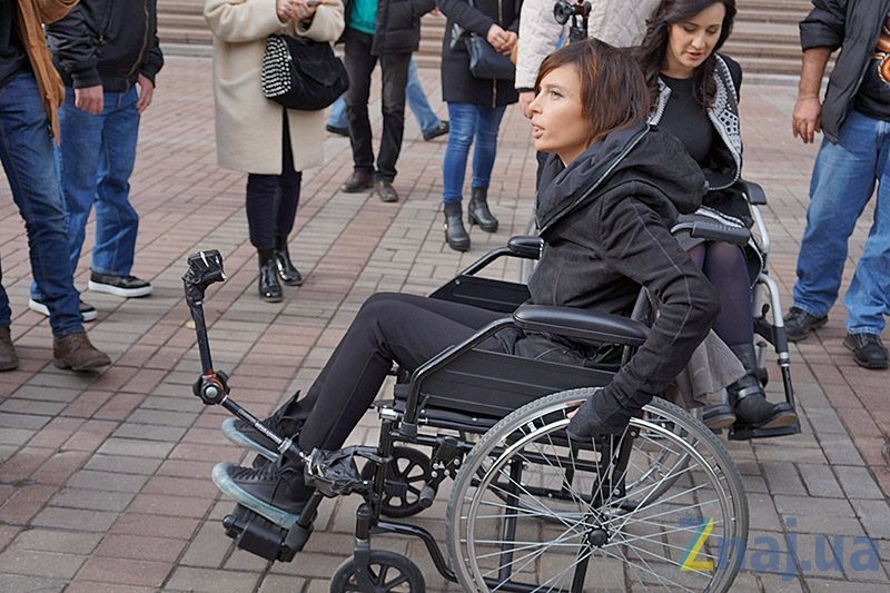 Ірена Карпа провела годину в інвалідному візку (ФОТО, ВІДЕО)