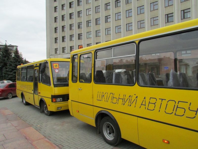 Область планує придбати 38 шкільних автобусів
