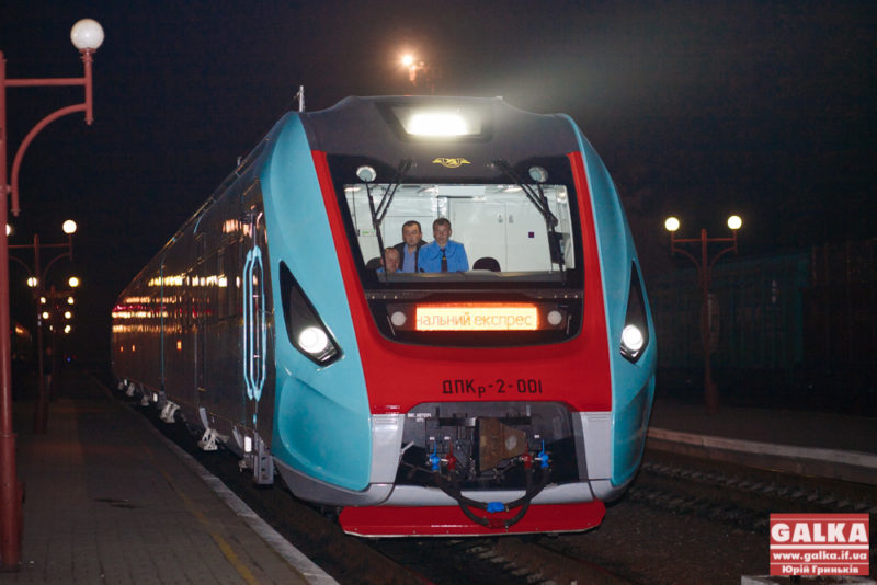 “Укрзалізниця” плануює розширити швидкісні маршрути з Івано-Франківська до Києва