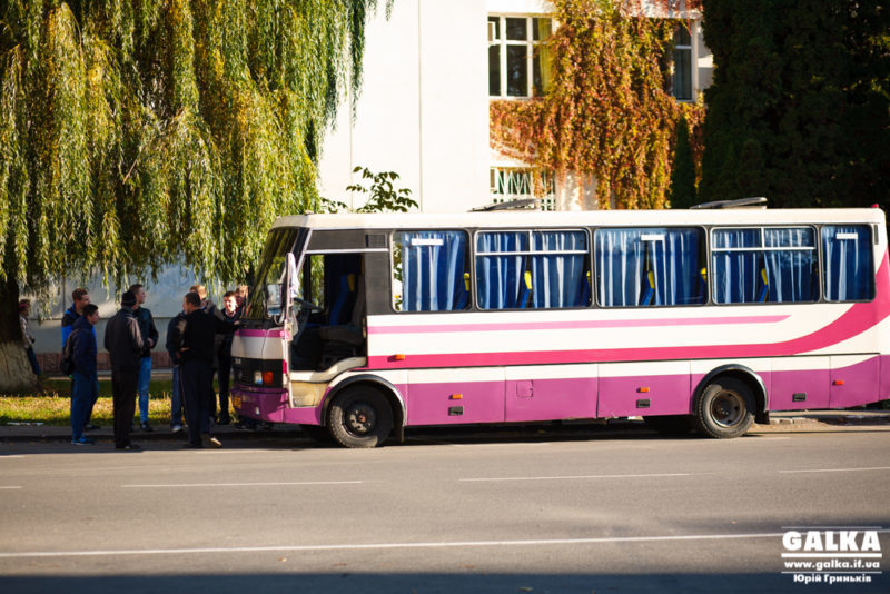 Франківці хочуть заборонити в’їзд приміських автобусів у центр  міста