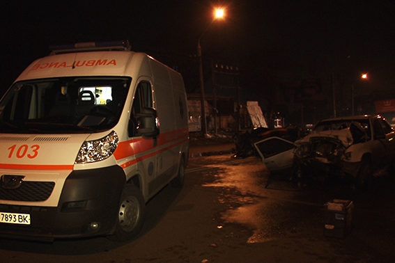 Четверо людей загинули у ДТП на вулиці Коновальця
