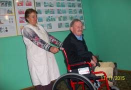 Шістьом прикарпатцям подарували інвалідні візки (ФОТО)