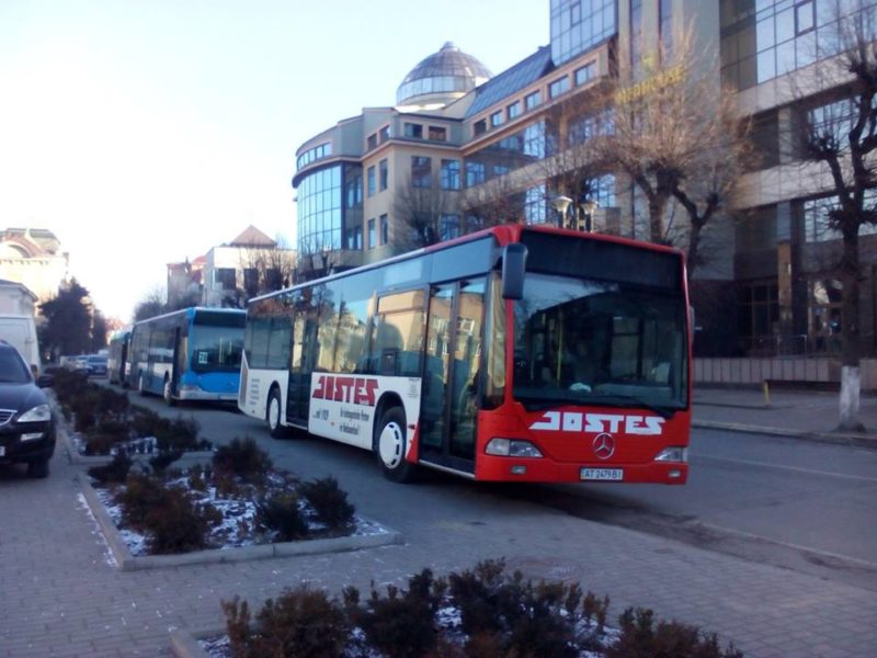 Франківцям показали нові автобуси, які  курсуватимуть по місту (ФОТО)